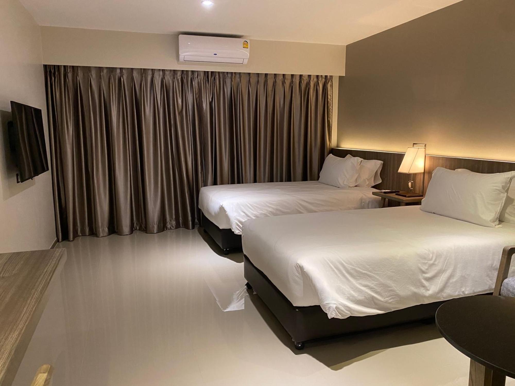 The Madera Lodge Pattaya Bãi biển Jomtien Ngoại thất bức ảnh
